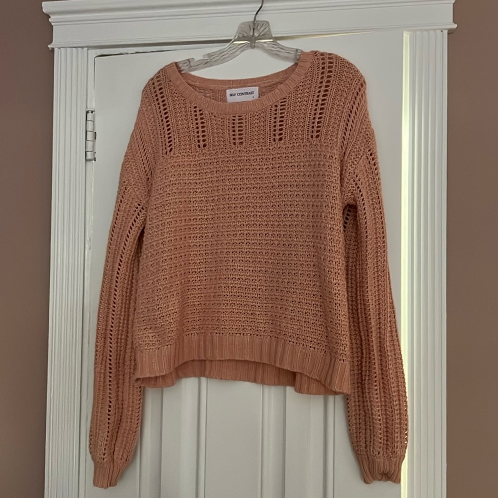 Self contrast pink sweater